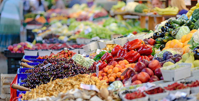 Frutta e verdura al supermercato